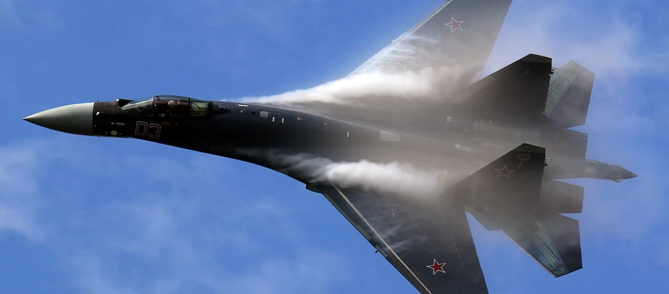 Νέα αναχαίτιση αμερικανικού P-8 από ρωσικό Su-35: Εναέριο «μπαλέτο» από τον Ρώσο πιλότο (βίντεο)